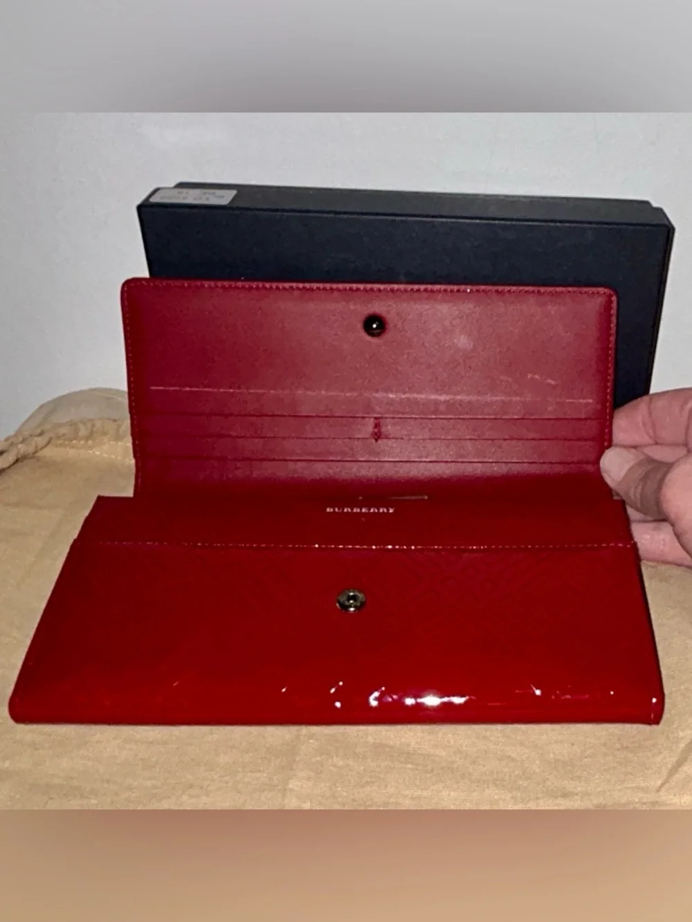 Burberry Red Patent Leather Continental Wallet with KISS Lock and Box - Picture 7 of 9